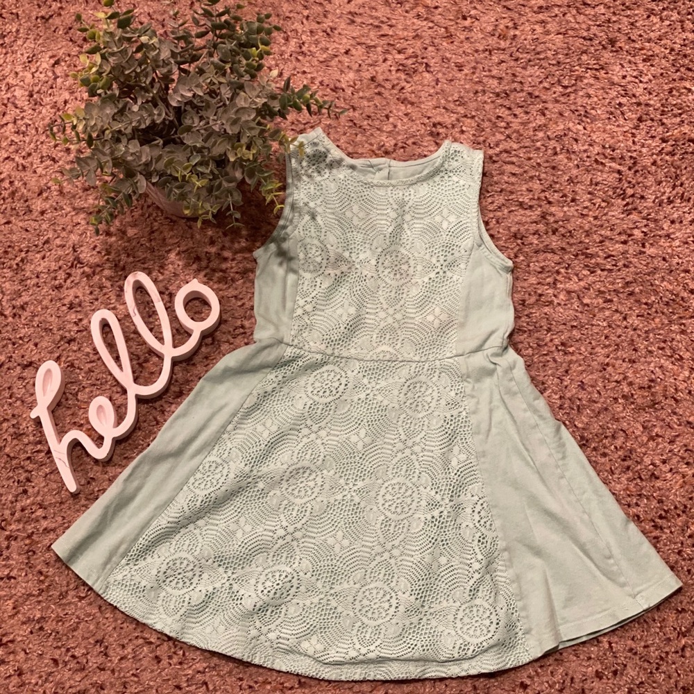 Little girl dress Sz 4